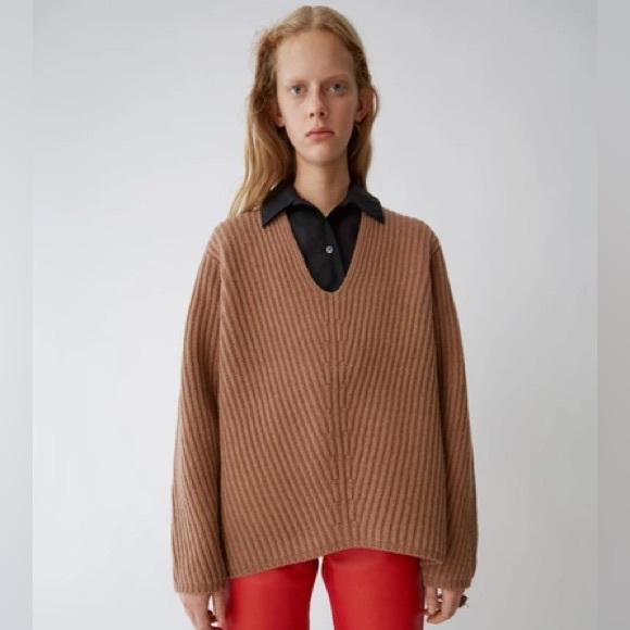 XS ACNE Studios 100% wool “Deborah” sweater - Picture 2 of 7